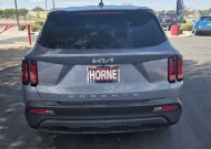2022 Kia Sorento in Mesa, AZ 85212 - 18153672 6