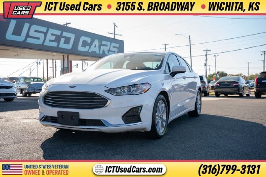 2019 Ford Fusion in Wichita, KS 67216 - 18153683