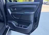 2018 Nissan Titan in Knoxville, TN 37920 - 18153685 12
