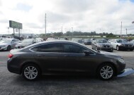 2015 Chrysler 200 in Oak Grove, MO 64075 - 18153722 4