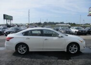 2013 Nissan Altima in Oak Grove, MO 64075 - 18153814 4