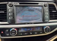 2019 Toyota Highlander in Miramar, FL 33023 - 18153848 34
