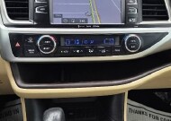 2019 Toyota Highlander in Miramar, FL 33023 - 18153848 23