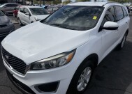 2017 Kia Sorento in Phoenix, AZ 85022 - 18153905 1