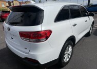 2017 Kia Sorento in Phoenix, AZ 85022 - 18153905 4