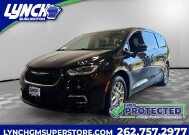 2025 Chrysler Pacifica in Burlington, WI 53105 - 18153915 1