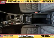 2020 Chevrolet Equinox in Wichita, KS 67216 - 18153953 23