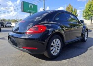 2013 Volkswagen Beetle in Knoxville, TN 37912 - 18154017 5