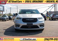 2024 Chrysler Pacifica in Wichita, KS 67216 - 18154029 10
