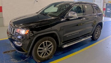 2017 Jeep Grand Cherokee in Fairview, PA 16415