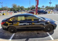 2017 Nissan Altima in Indianapolis, IN 46222-4002 - 18154077 3