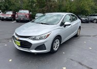 2019 Chevrolet Cruze in Marysville, OH 43040 - 18154095 3