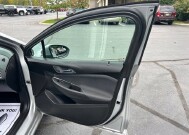2019 Chevrolet Cruze in Marysville, OH 43040 - 18154095 27