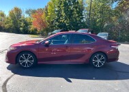 2018 Toyota Camry in Marysville, OH 43040 - 18154205 4