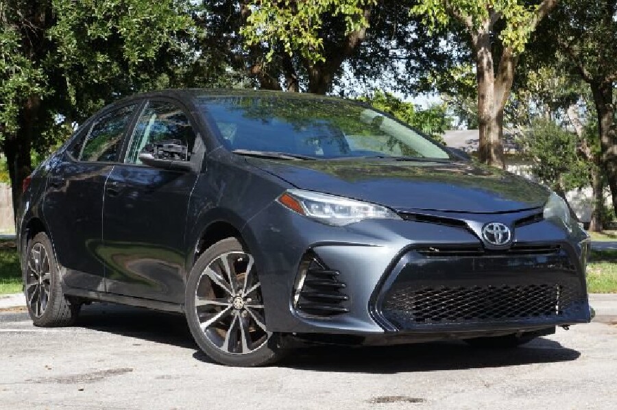 2018 Toyota Corolla in Miramar, FL 33023 - 18154230
