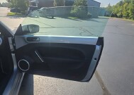 2014 Volkswagen Beetle in Marysville, OH 43040 - 18154316 22