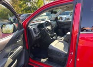 2016 Chevrolet Colorado in Marysville, OH 43040 - 18154736 10