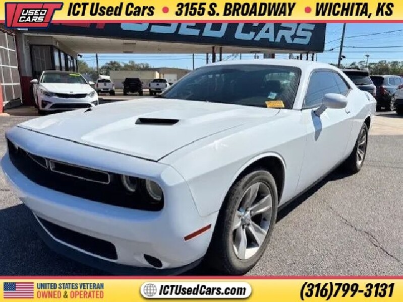 2015 Dodge Challenger in Wichita, KS 67216 - 18154751