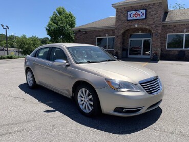 2013 Chrysler 200 in Nashville, TN 37211-5205