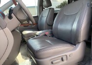 2006 Toyota Sienna in Maitland, FL 32751 - 1882630 63