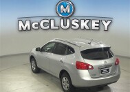 2015 Nissan Rogue in Cincinnati, OH 45251-2402 - 2011398 17