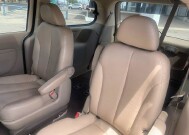 2011 Kia Sedona in Tucson, AZ 85712-4825 - 2028682 5