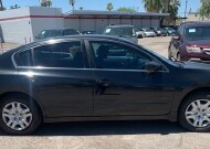 2011 Nissan Altima in Tucson, AZ 85712-4825 - 2041776 4