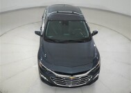 2019 Chevrolet Malibu in Cincinnati, OH 45251-2402 - 2051898 2