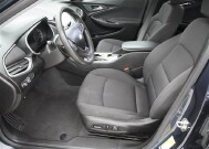 2019 Chevrolet Malibu in Cincinnati, OH 45251-2402 - 2051898 6