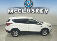 2019 Ford Escape in Cincinnati, OH 45251-2402 - 2054299 17