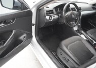 2013 Volkswagen Passat in Cincinnati, OH 45251-2402 - 2056227 3