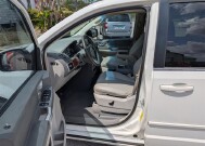 2008 Chrysler Town & Country in Hudson, FL 34669 - 2076995 11