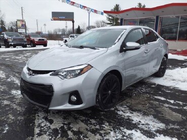 2016 Toyota Corolla in Warren, OH 44484