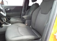2015 Jeep Renegade in Warren, OH 44484 - 2116355 9