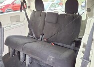 2011 Dodge Grand Caravan in Warren, OH 44484 - 2145415 6