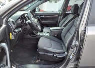 2011 Kia Sorento in Warren, OH 44484 - 2145416 4