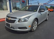 2014 Chevrolet Cruze in Warren, OH 44484 - 2155416 1