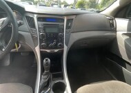 2013 Hyundai Sonata in Longwood, FL 32750 - 2194456 17