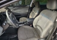 2013 Hyundai Sonata in Longwood, FL 32750 - 2194456 5