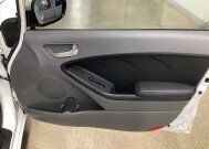 2017 Kia Forte in Chicago, IL 60659 - 2218483 19