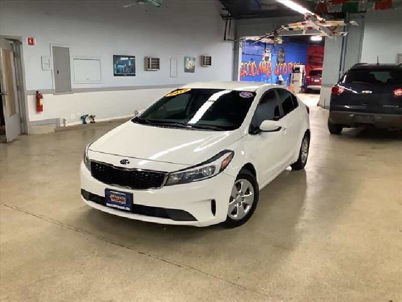 2017 Kia Forte in Chicago, IL 60659 - 2218483