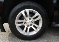 2015 Chevrolet Suburban in Tampa, FL 33604-6914 - 2231431 45