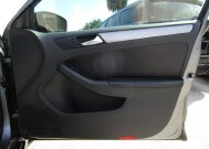 2016 Volkswagen Jetta in Tampa, FL 33604-6914 - 2231432 16