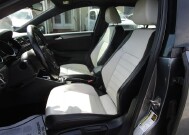 2016 Volkswagen Jetta in Tampa, FL 33604-6914 - 2231432 8