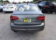 2016 Volkswagen Jetta in Tampa, FL 33604-6914 - 2231432 31