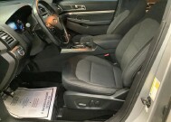 2019 Ford Explorer in Chicago, IL 60659 - 2233237 10