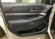 2019 Ford Explorer in Chicago, IL 60659 - 2233237 9