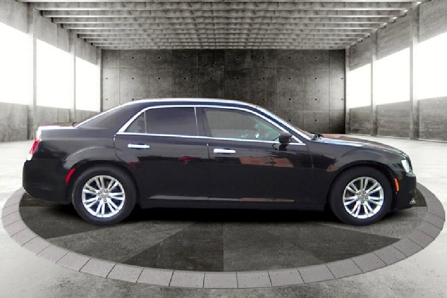 2015 Chrysler 300 in tucson, AZ 85719 - 2236611