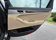 2015 Hyundai Genesis in Decatur, GA 30032 - 2299322 48