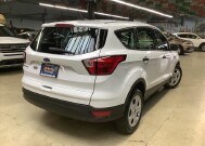 2019 Ford Escape in Chicago, IL 60659 - 2303969 5